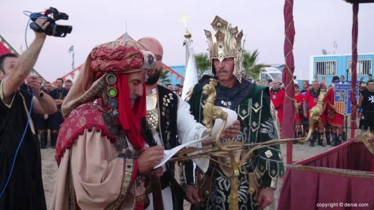 Desembarco Moros y Cristianos Dénia 2018 - Firma de la tregua