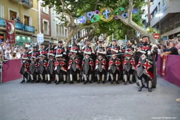 Desfile de gala Moros y Cristianos Dénia 2018 – Filà Hospitalaris