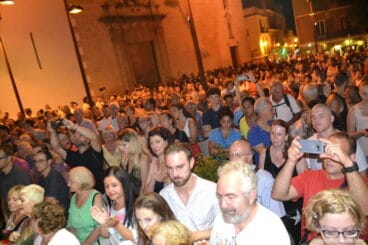 Retreta y disparo final 2018 – Público en la plaza