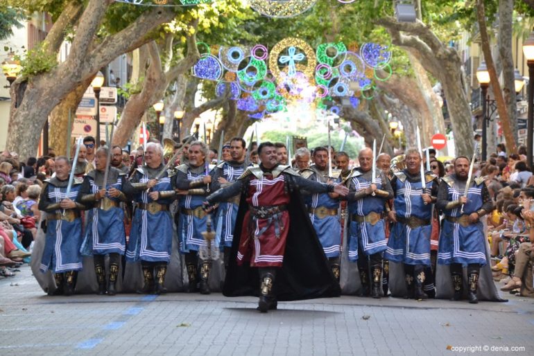 Dénia 2018 Galaparade der Mauren und Christen - Filà Cavallers