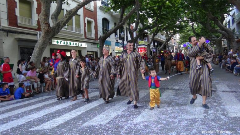 Desfile infantil Dénia 2018 - Filà Amiries - niños