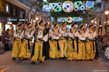 Desfile de gala Moros y Cristianos Dénia 2018 – Filà Walies