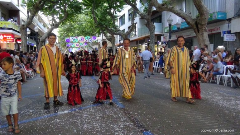 Desfile infantil Dénia 2018 - Filà Walies - niños
