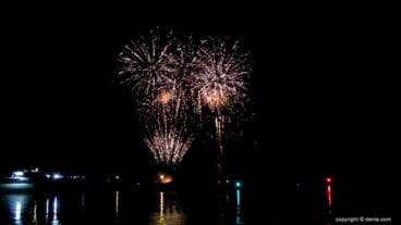 castillo de fuegos artificiales denia
