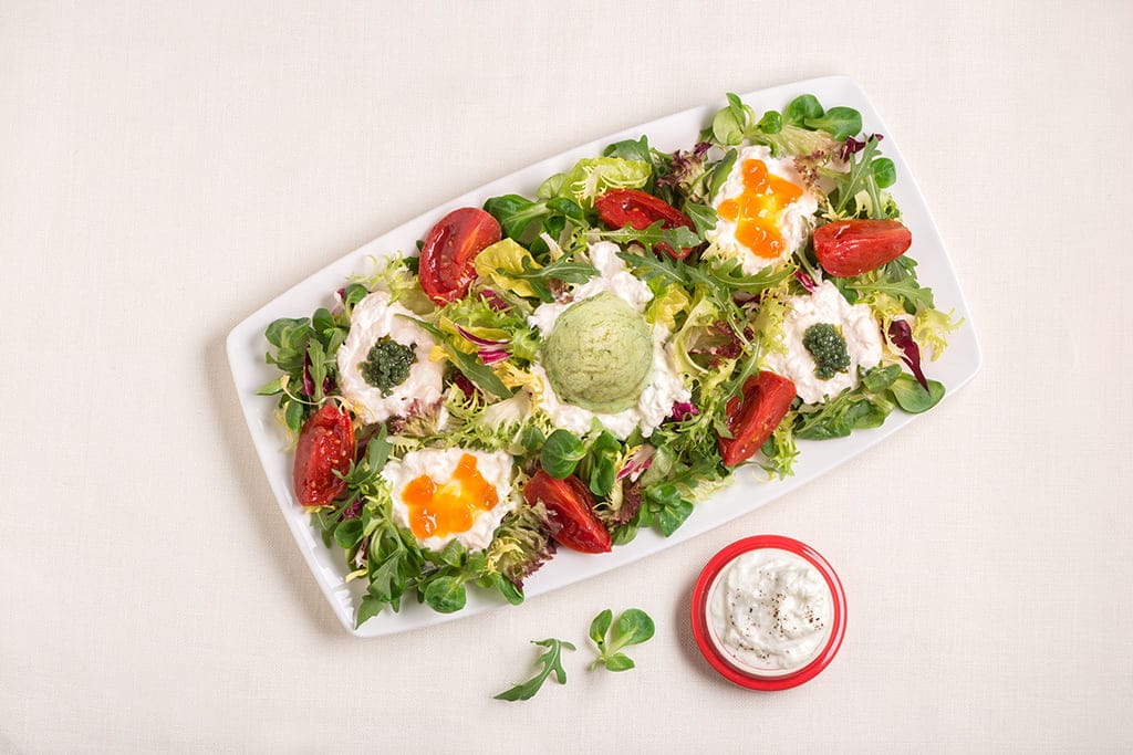 Descubre las novedades más ricas de La Tagliatella 3 ensalada con helado de albahaca la tagliatella