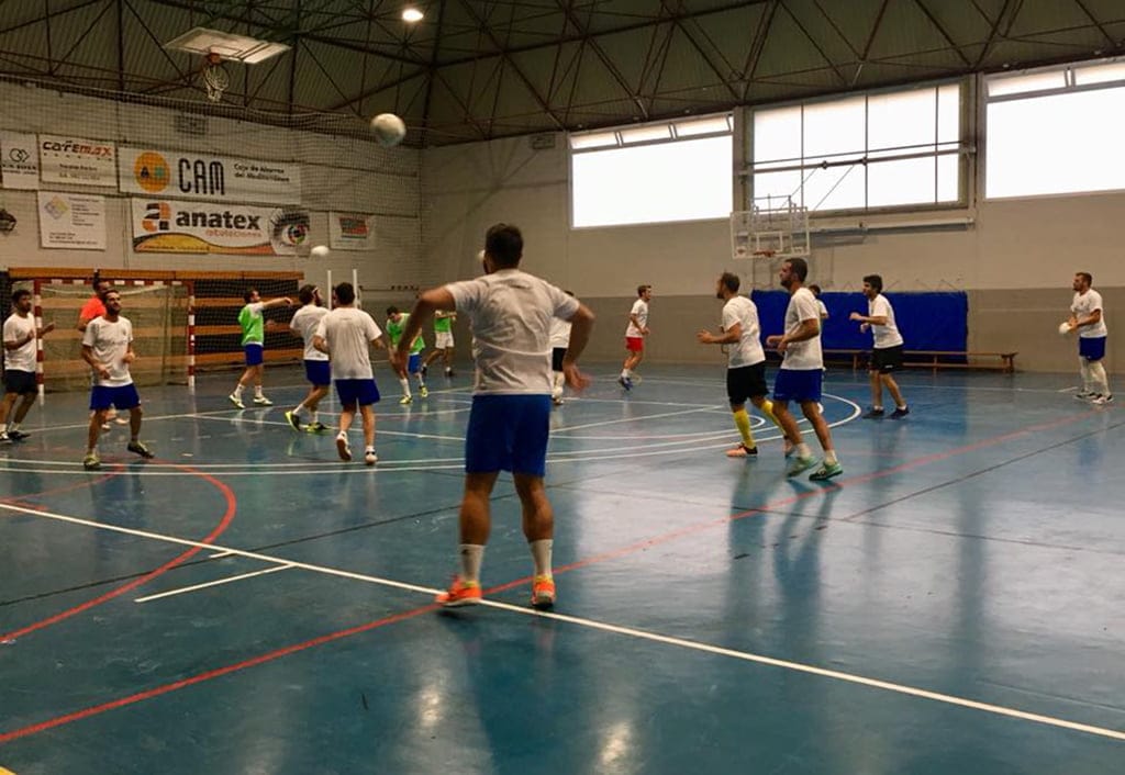 Óscar García lleva un trabajo intenso con la plantilla del CFS Mar Dénia 1 entrenamiento del cfs mar denia