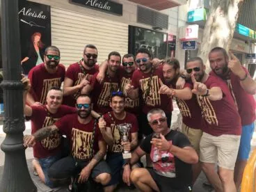 la fila abencerrajes gana el concurso de paellas