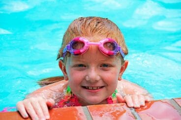 protege tus ojos del verano opticas perez buigues