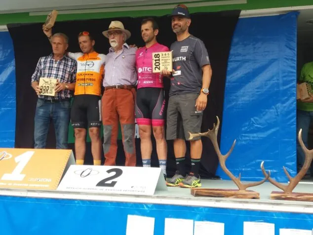 pruebas disputadas por los ciclistas del multisport uc montgo