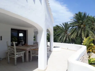Terraza al aire libre planta superior Promciones Denia