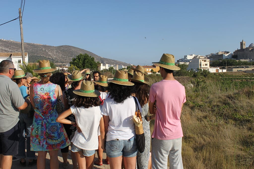 visitando el proyecto biomoscatell en el poble nou de benitatxell