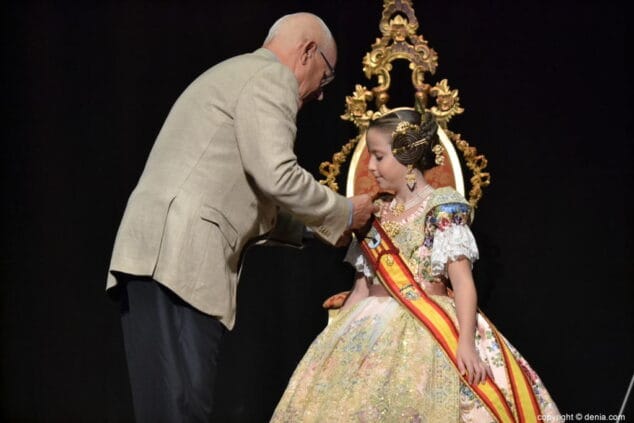 17 presentacion fallera mayor infantil denia 2019 imposicion de la joia