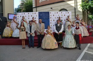 Recepción de la presentación de Neus Suárez – Cargos infantiles falla París Oedrera