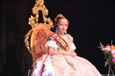 Presentación fallera mayor infantil Dénia 2019 – Neus Suárez