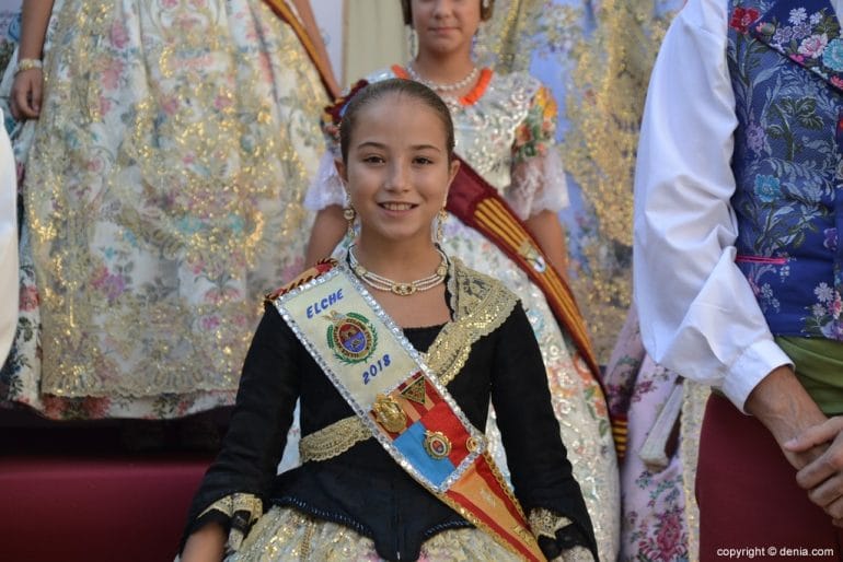 Recepción de la presentación de Neus Suárez - Reina de la fiesta de Elche