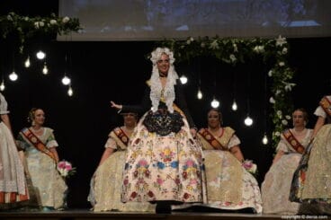 Presentación de la fallera mayor de Dénia 2019 – Fallera Mayor de Elda