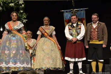 Presentación de la fallera mayor de Dénia 2019 – Federació de Fogueres i Barraques de San Vicent