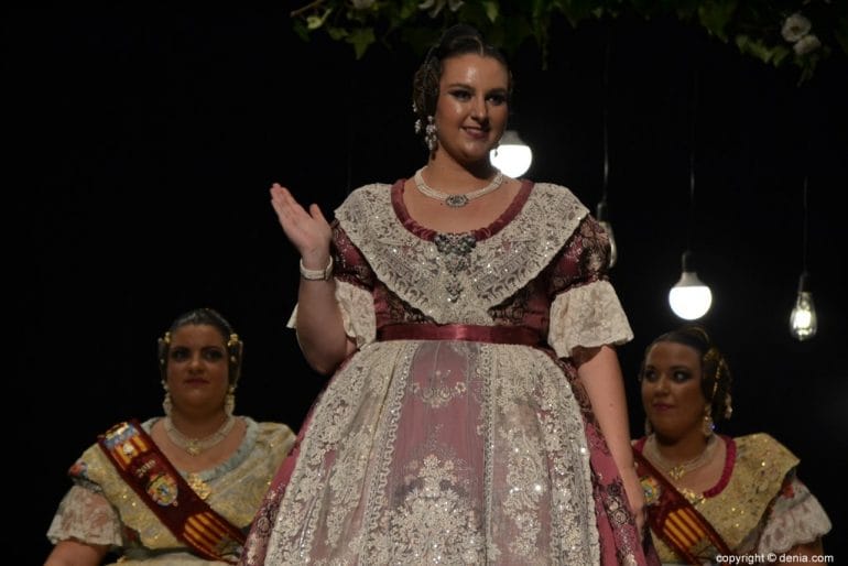 Presentación de la fallera mayor de Dénia 2019 - Fallera Mayor de Sueca