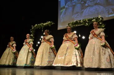 Presentación de la fallera mayor de Dénia 2019 – Corte de honor