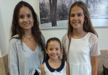 amparo y neus con clara maria parejo