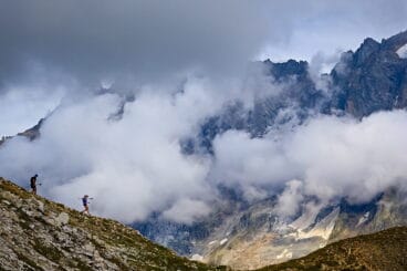 atletas en el macizo del mont blanc