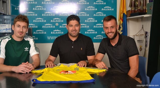 beibel junto a tano berto y guerrero