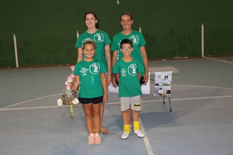 Cargos de la falla Saladar en las 12 horas de fútbol sala fallero
