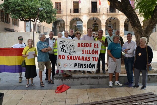 concentracion de los iaioflautas de la marina alta en denia