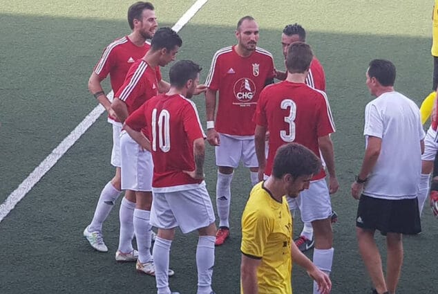 diego minana dando ordenes a sus chicos