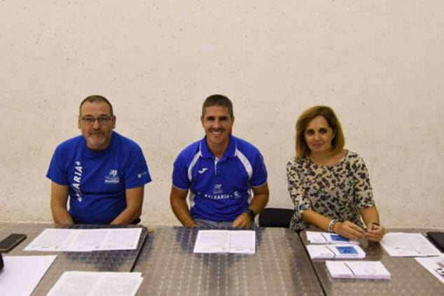 el presidente con sus directivos del ca balearia dianium