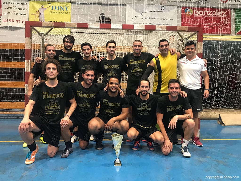 El H. Nou Romá se proclamó campeón del 'Torneo Verano Acydma' tras ganar a Folixa-Juaniquito por 2 a 1 2 equipo folixa juaniquito