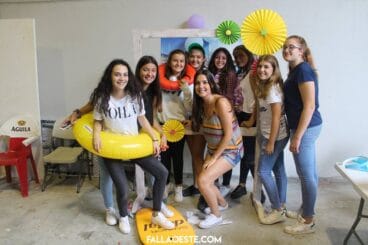 Falleras del Oeste en el ComboiFest