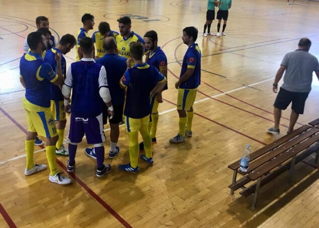 oscar garcia durante un tiempo muerto