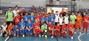 participantes en el triangular de futbol sala alevin del paidos denia
