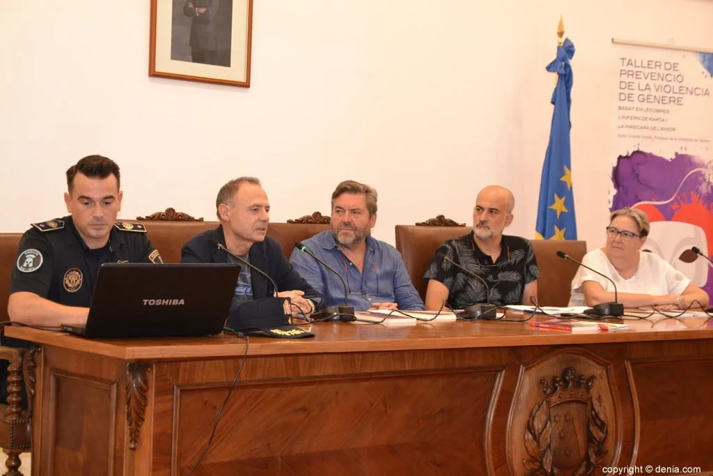 presentacion de los talleres de violencia de genero en denia