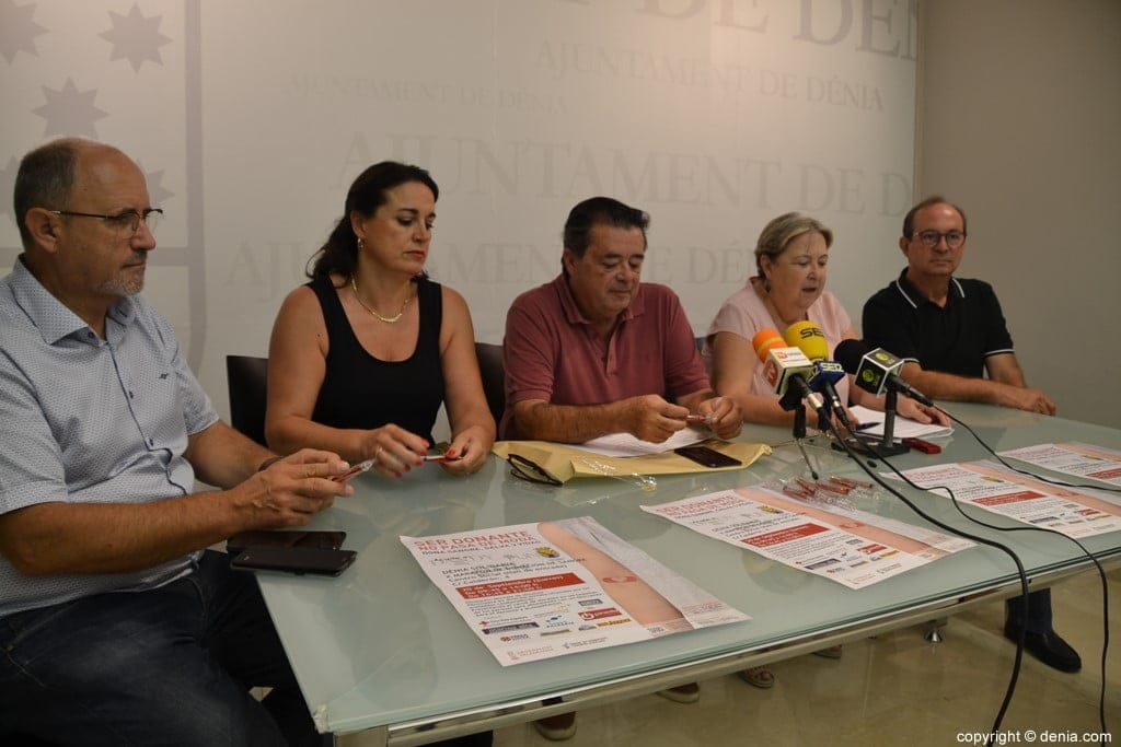 rueda de prensa de presentacion del x maraton de sangre de denia