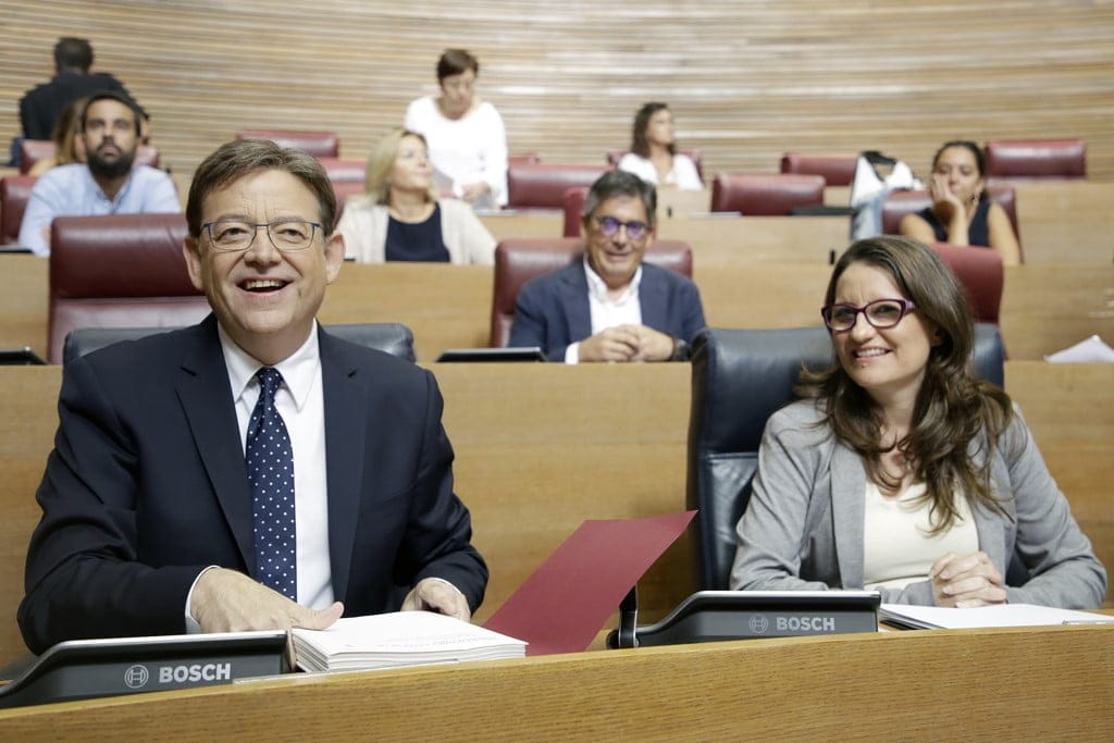 ximo puig y monica oltra en les corts