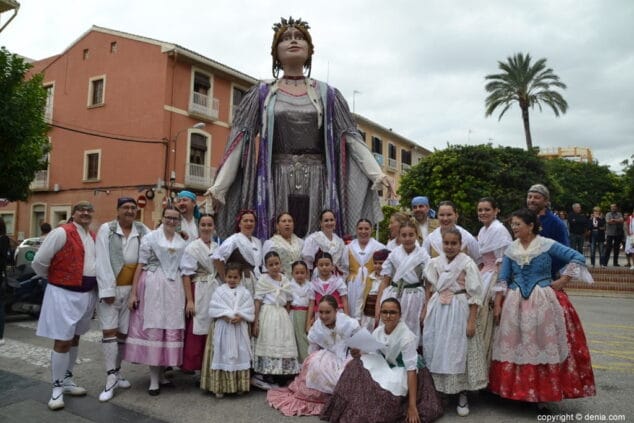 01 dianium dansa 9 doctubre con carmesina
