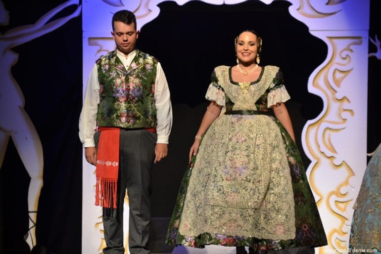 Presentación falla Les Roques 2019 - Gemma y Alex