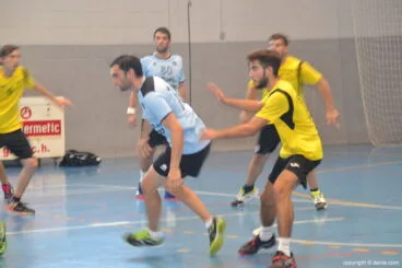 adrian carpi en tareas defensivas