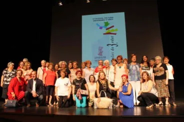 alumnos de las aulas de la tercera edad