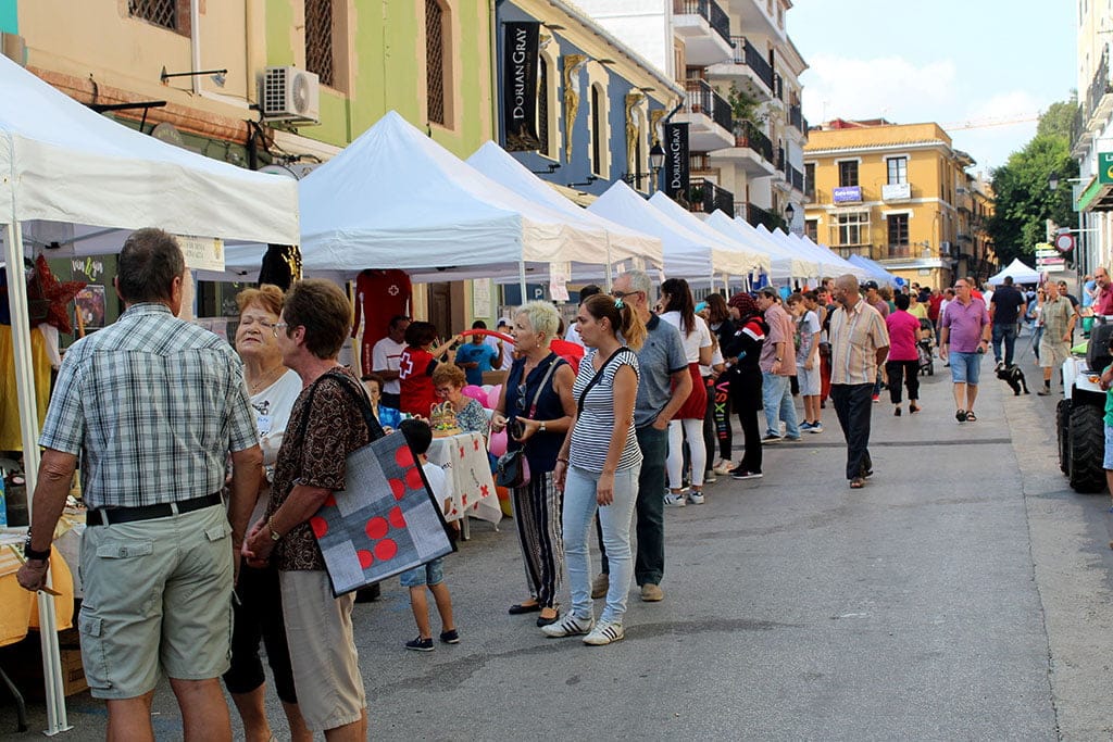 Marqués de Campo acogerá la 'Fira d’Associacions de Dénia' este próximo sábado 1 ambiente en la fira dassociacions de denia