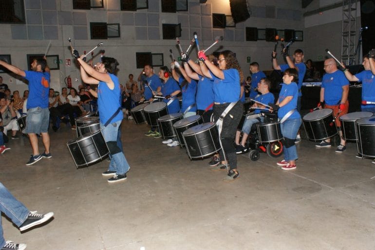 Batucada en la fiesta de la diversidad