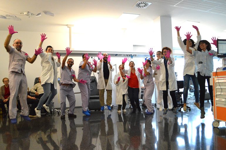 Celebrazione della giornata contro il cancro al seno presso l'Hospital de Dénia