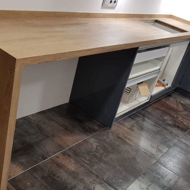 dekton valterra porcelanico con imitacion madera marbrestone