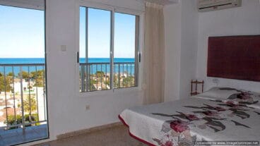 Dormitorio con mucha luz Euroholding