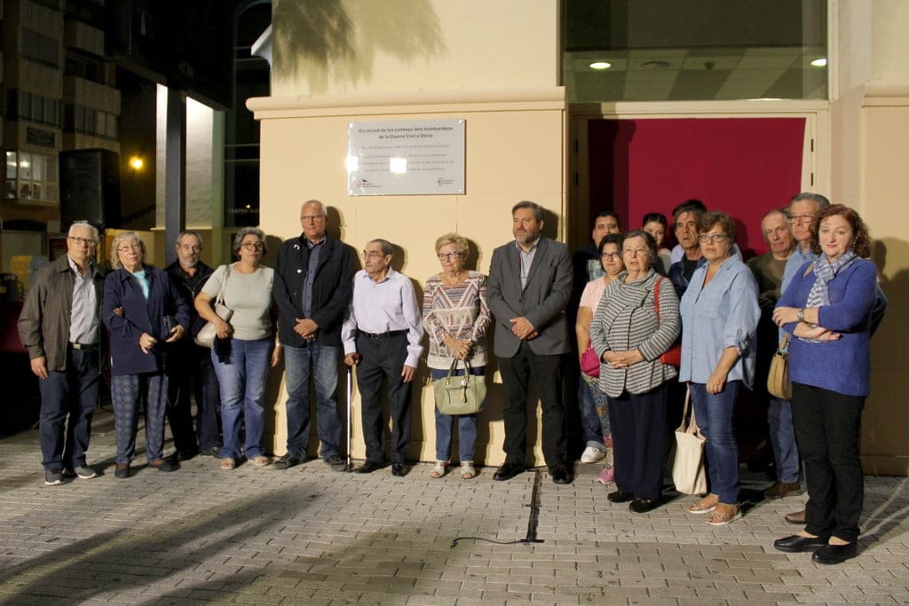 homenaje a las victimas de bombardeos en denia