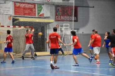 jugadores del cd garbi denia durante un entrenamiento