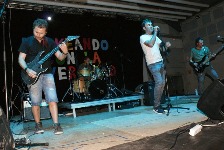 Música en la fiesta de Aprosdeco