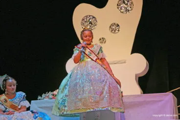 Presentación Infantil Falla Saladar 2019 – Thais